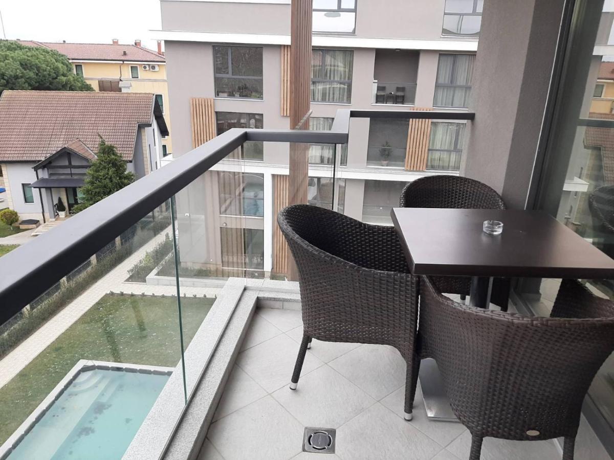 Апаратамент Deluxe1 Apartment Saints Constantine and Helena Exterior photo